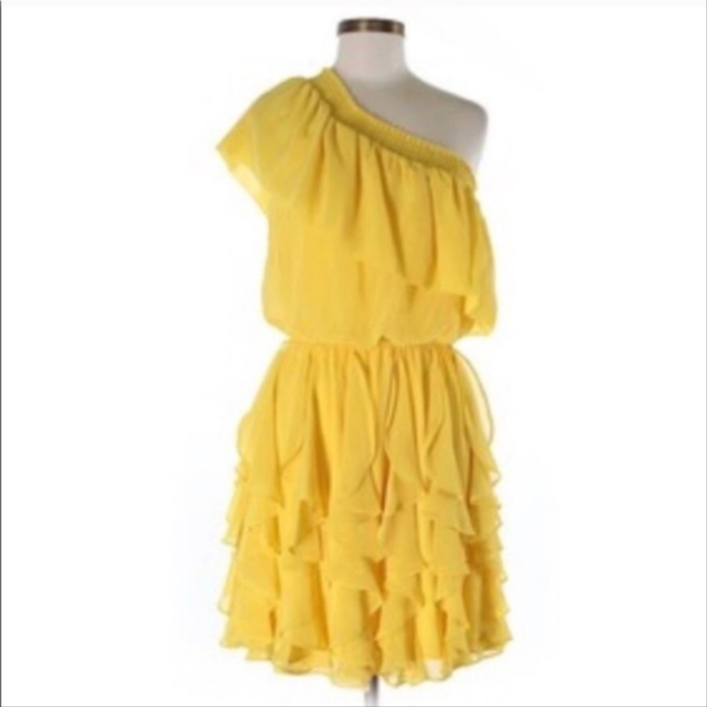 Jessica Simpson yellow ruffle dress size large